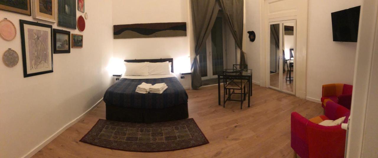 La Galleria Bed and Breakfast Napoli Eksteriør billede